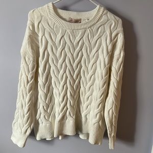 White cable knit cable sweater